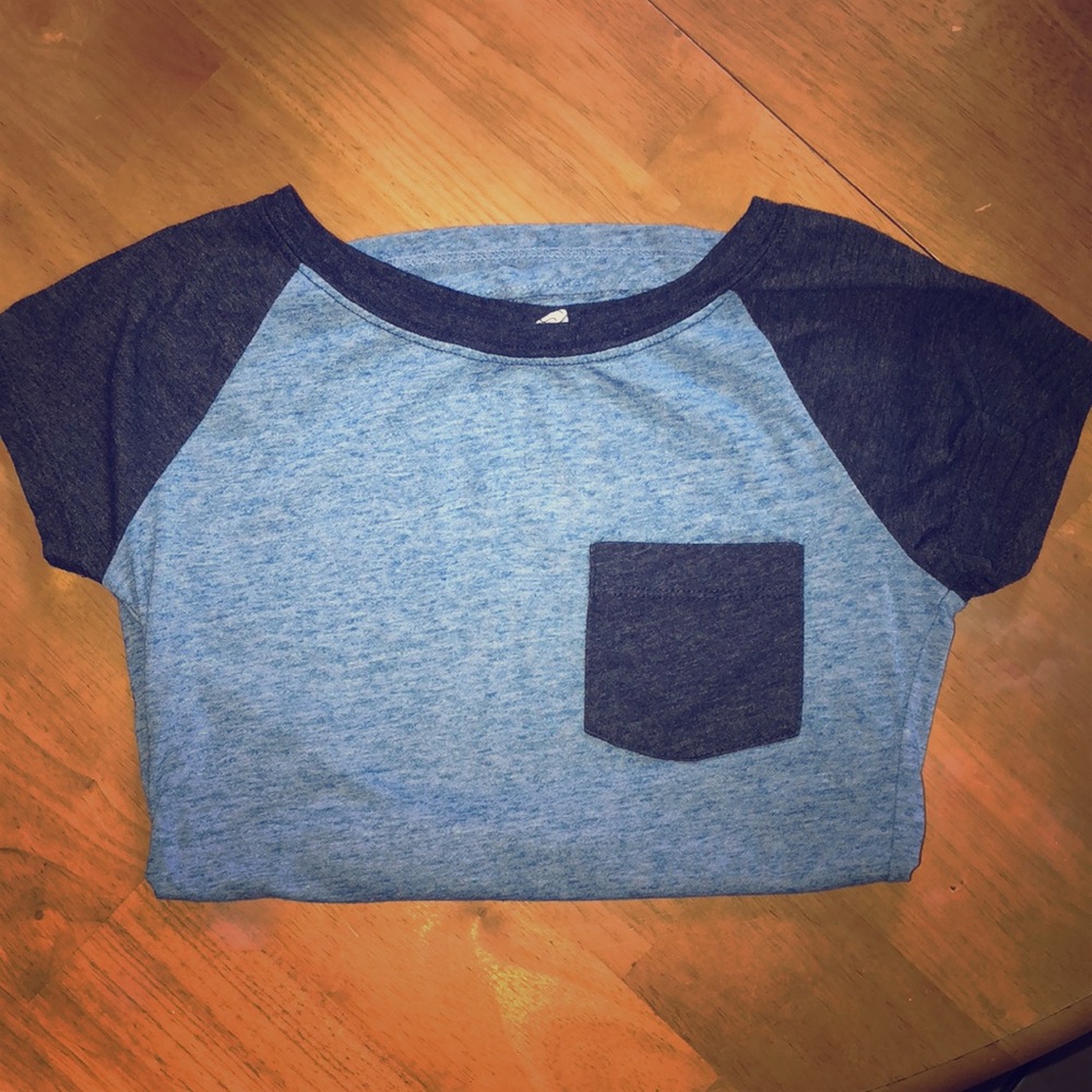 Simply Blue Pocket T